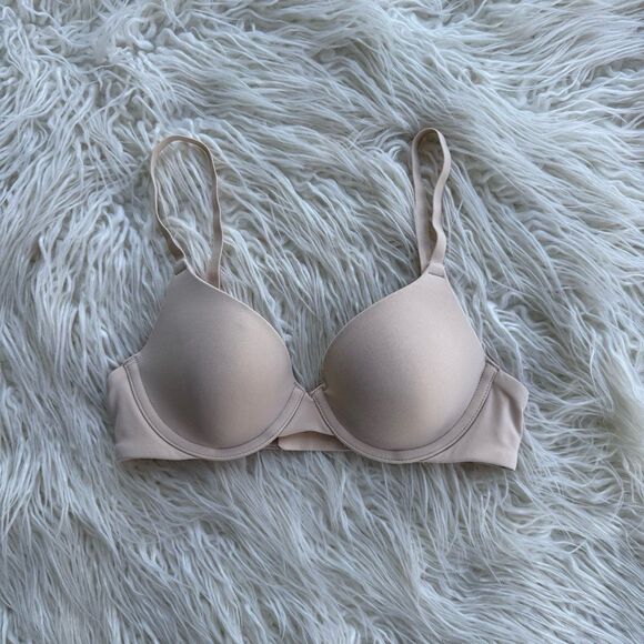 Skims Fits Everybody T-Shirt Bra Sand Size 32A - Picture 1 of 9